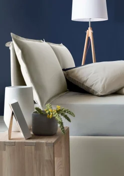 Letto francese in tessuto beige 155x215cm - Agalo