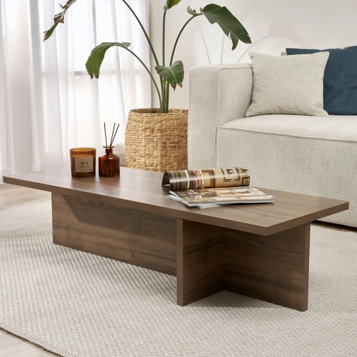 Tavolino da Salotto Marrone Noce Forma Rettangolare Materiale Piano in Legno Nobilitato 25x50x49h cm, Colore Ripiano Marrone - Ottone